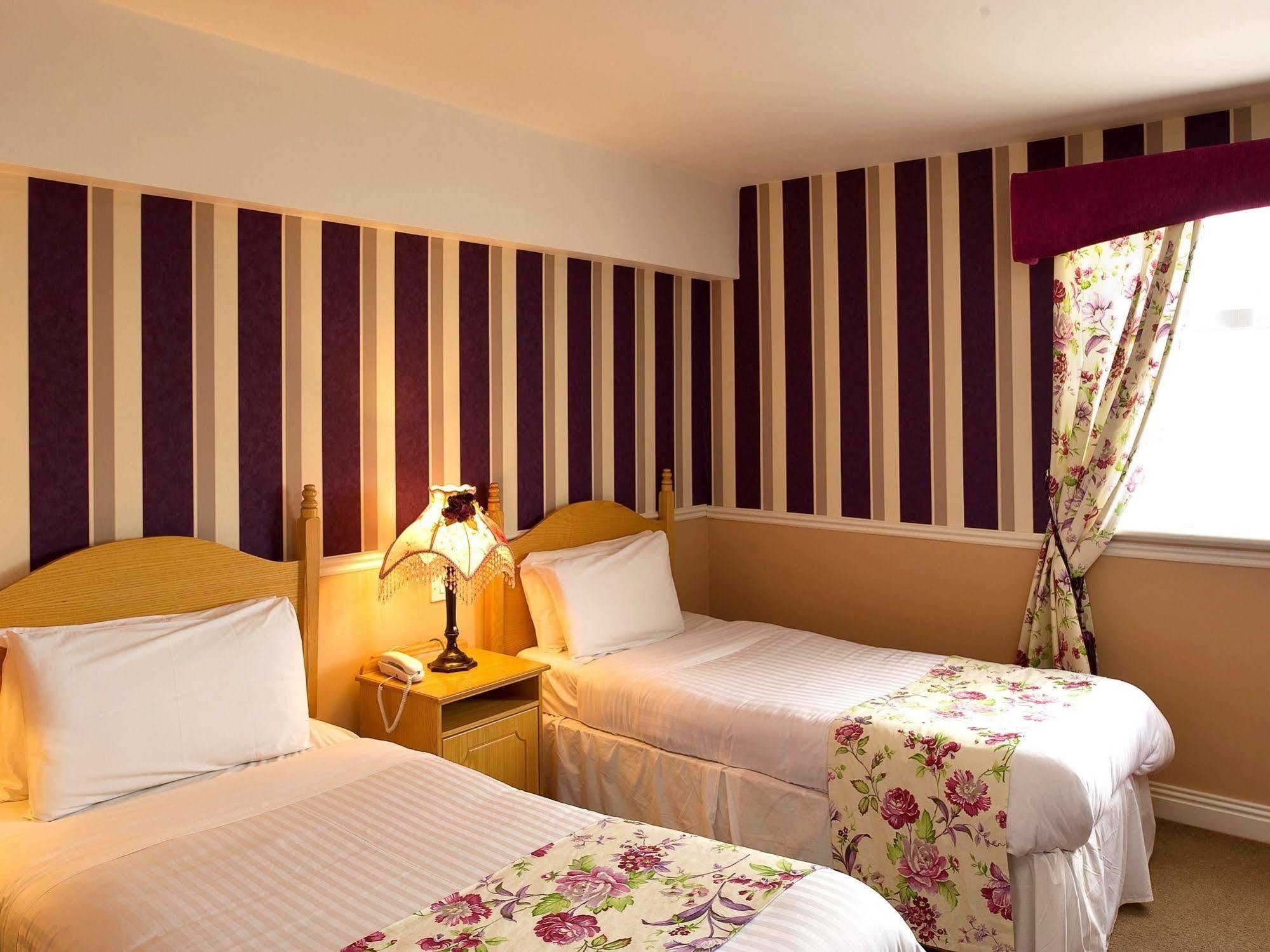 贝尔布里奇酒店（Bellbridge House Hotel）Milltown Malbay